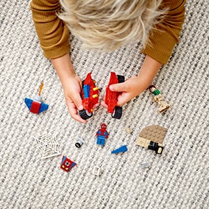 S Oｄa Sｔr eamGＦＥNE S I S LEGO Super Heroes: Confruntarea dintre Omul paianjen si Sandman